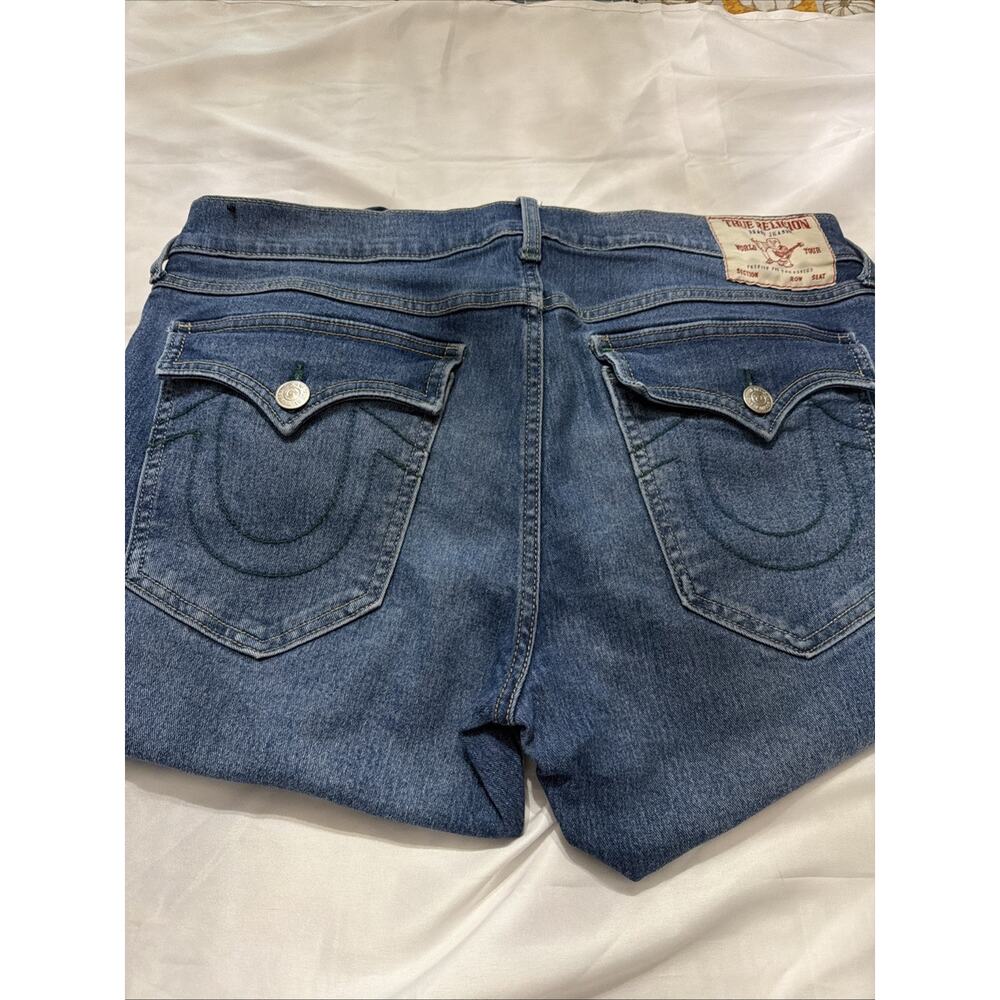 True Religion Rocco Men’s Jeans 36 Relaxed Skinny Blue Denim Flap Pocket - Picture 2 of 8
